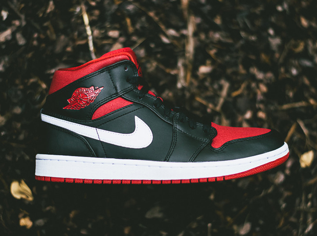 Jordan 1 Mid White Black Gym Red |Official Site