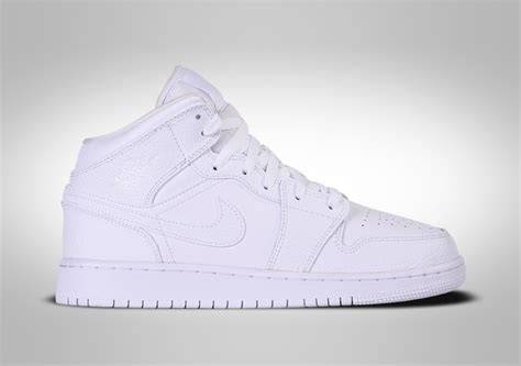 Jordan Retro 1 White – Classic High-Top | Free Shipping